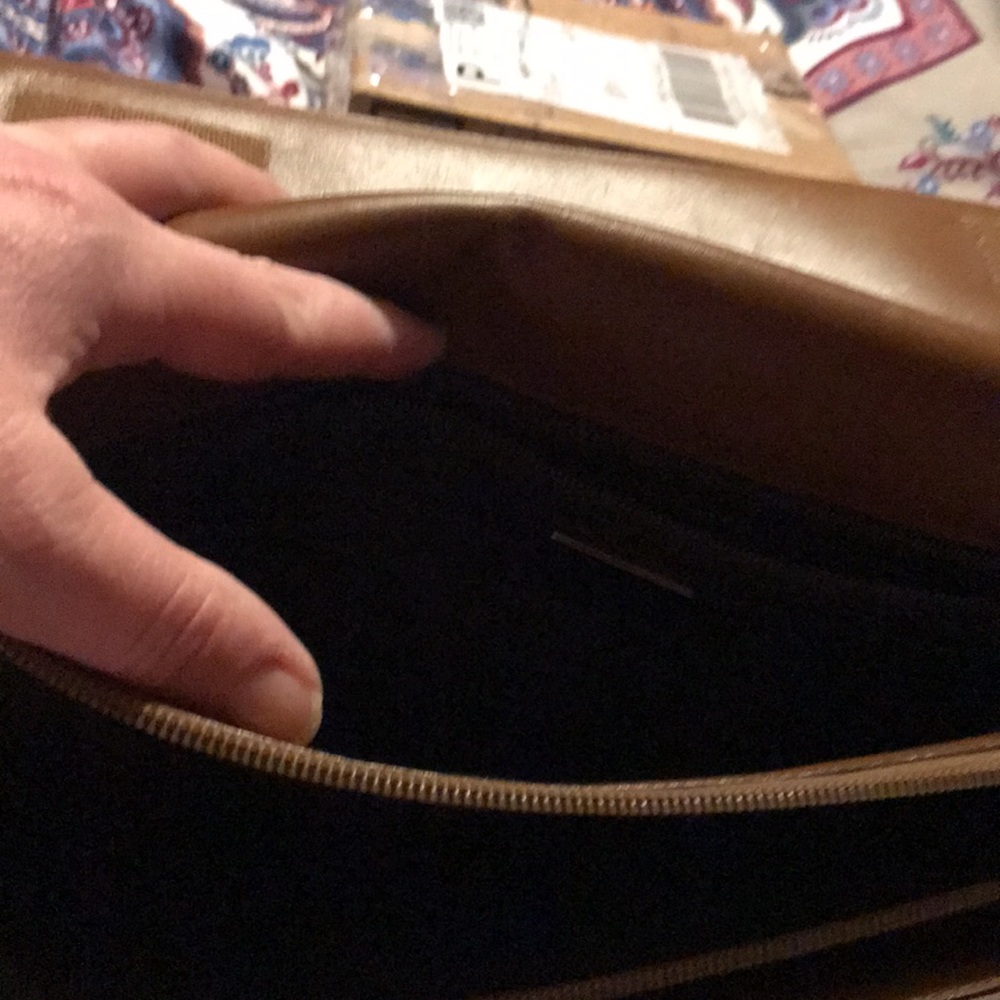 Prada briefcase - Picture 5 of 11
